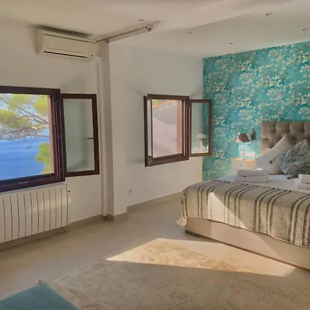 Maripins Con Jacuzzi Y Vistas Unicas Al Mar * بانيالبوفير